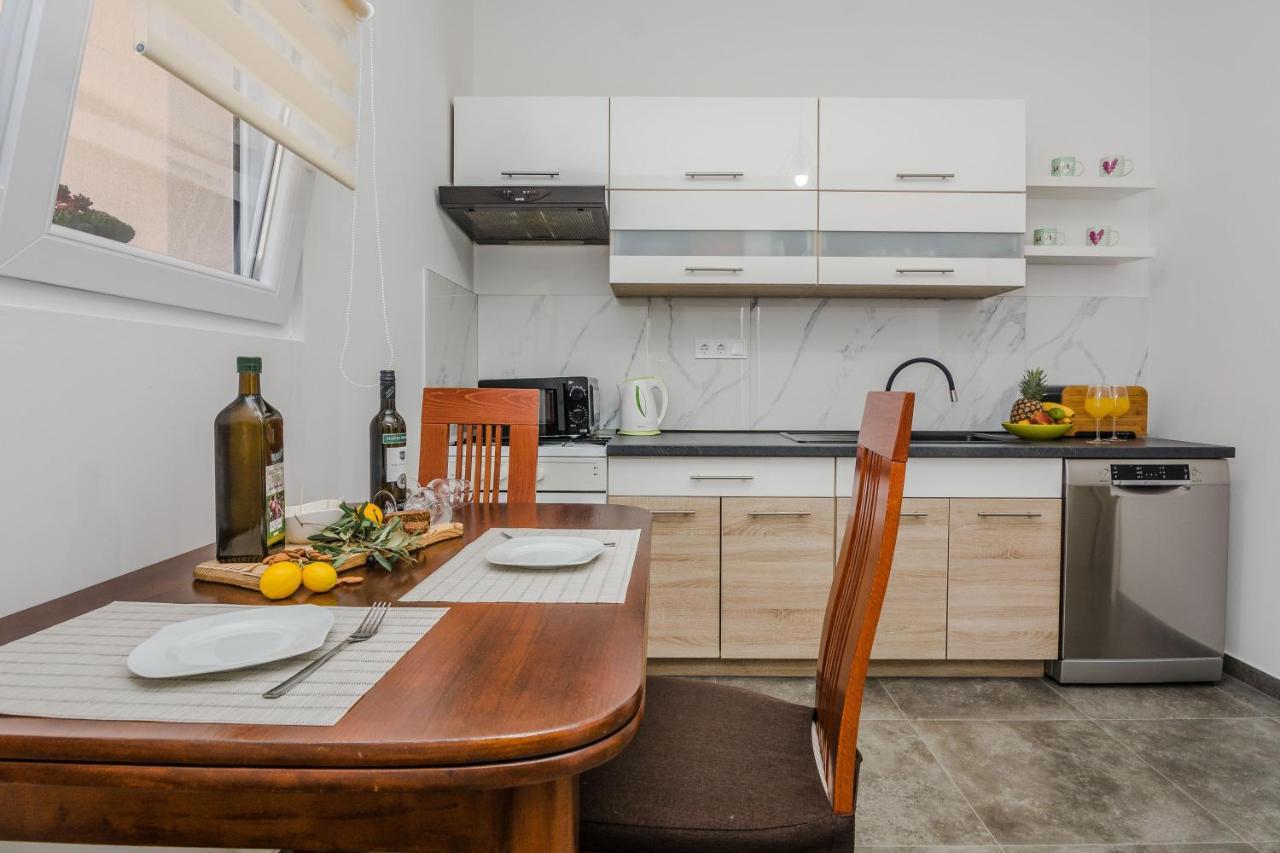Lovely Apartment M&K In Peaceful Area - 扎达尔 外观 照片