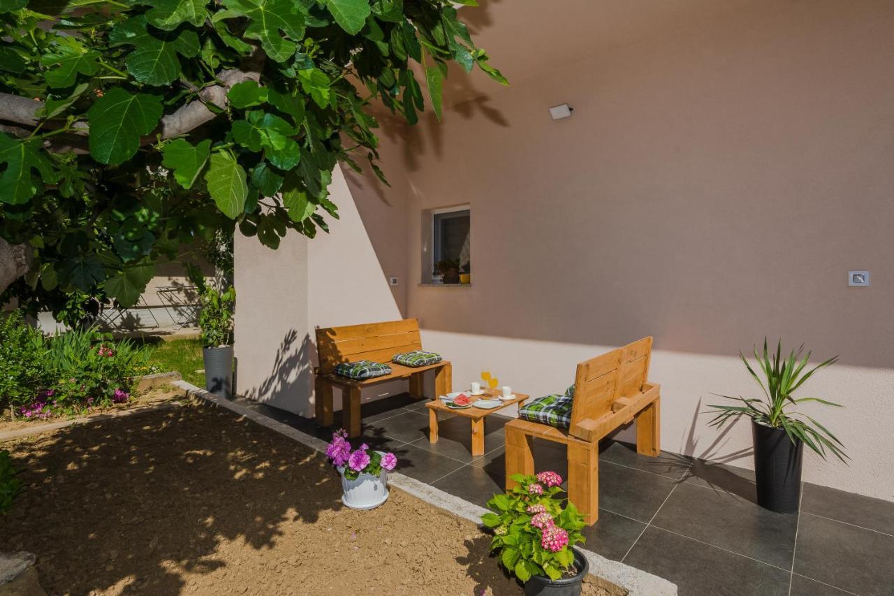Lovely Apartment M&K In Peaceful Area - 扎达尔 外观 照片